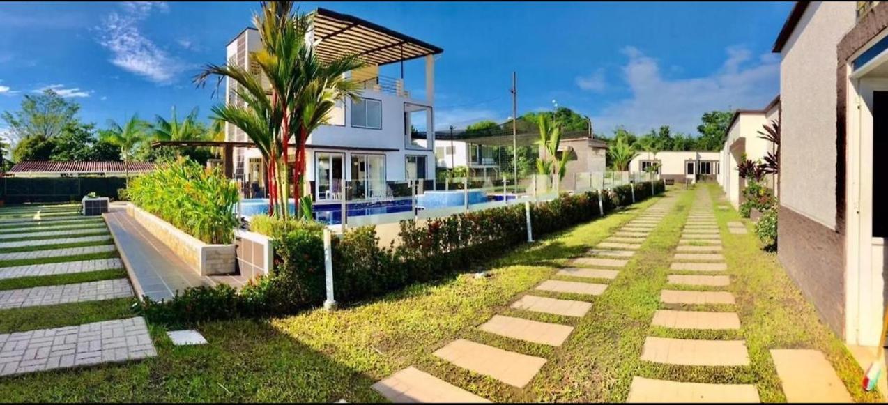 Hotel La Quinta Вильявисенсио Экстерьер фото