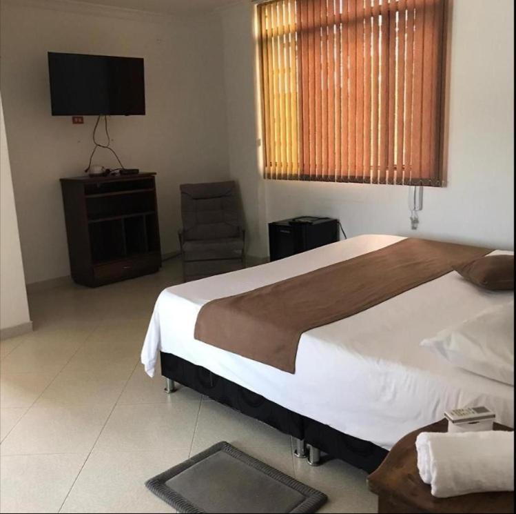 Hotel La Quinta Вильявисенсио Экстерьер фото